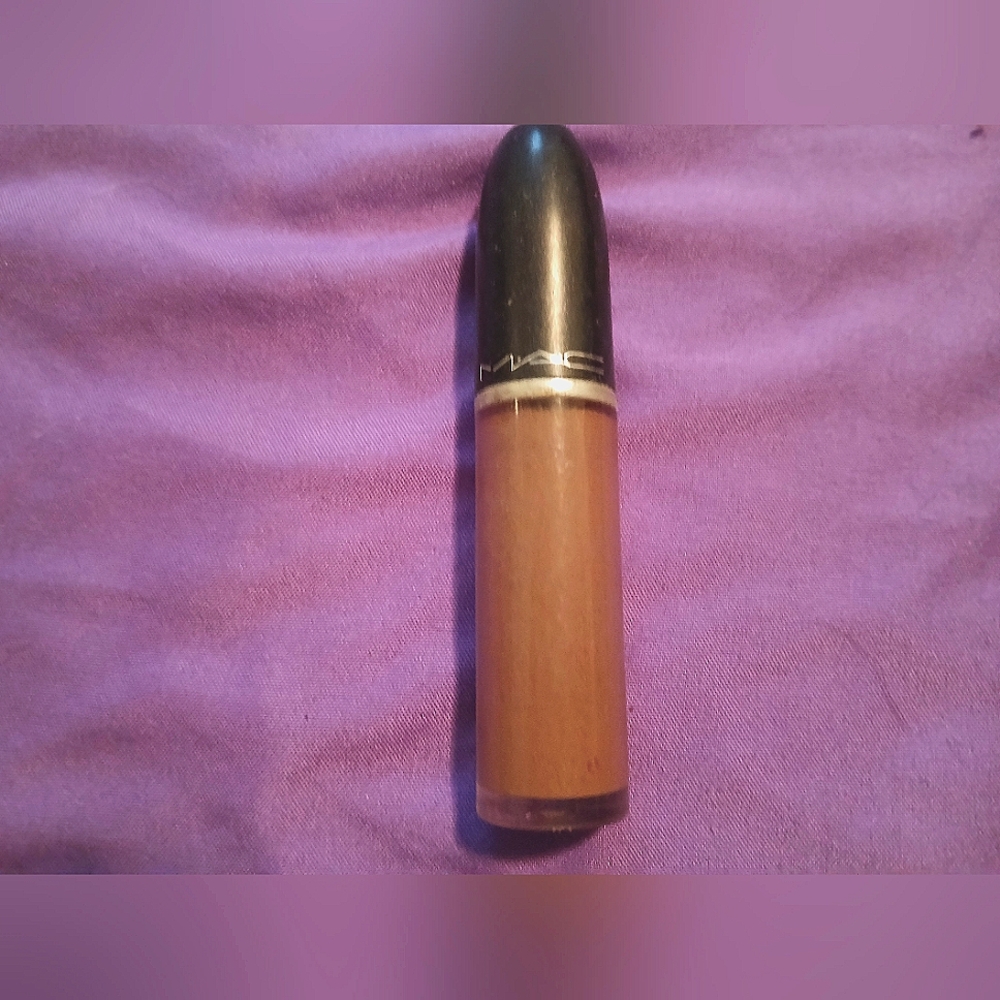 Tan Lipstick